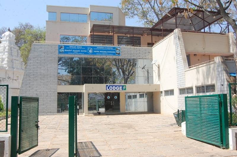 Hotel Mayura Sangama Mekedatu