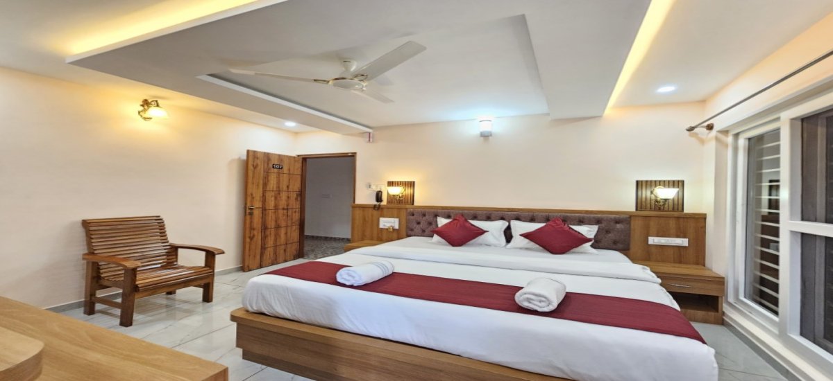 1395_Navarathna_Comforts_1_0.jpg