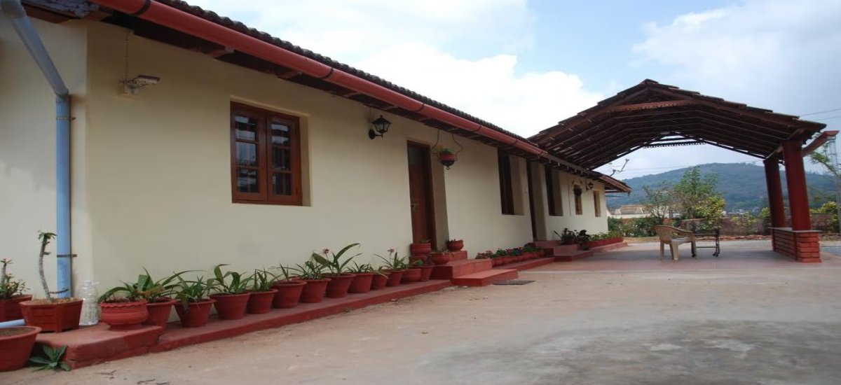 1398_Coorg_Hillcrest_Homestay_1_0.jpg